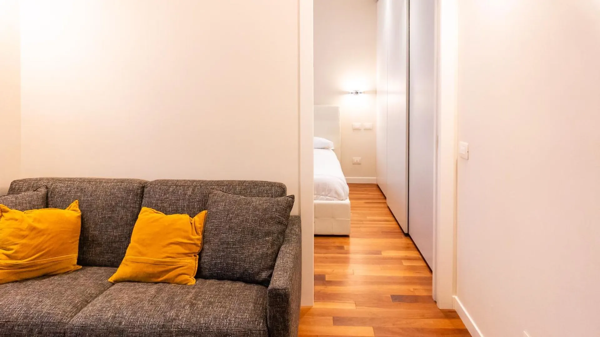 Ideal Rent - Porta Nuova 24 Милан Апартаменты